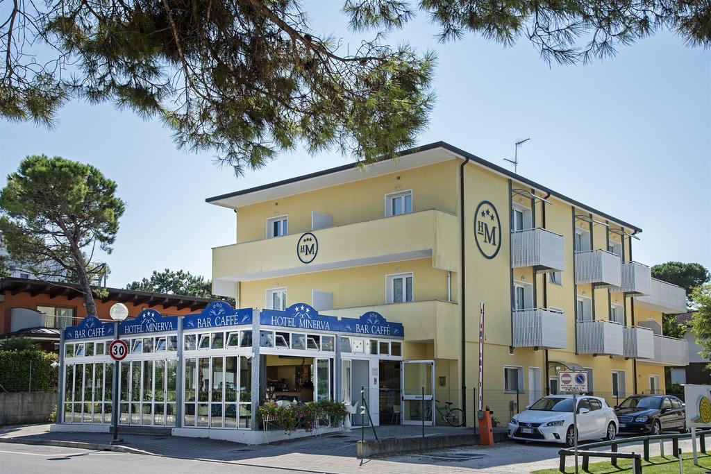 Hotel Minerva Lignano Sabbiadoro Dış mekan fotoğraf
