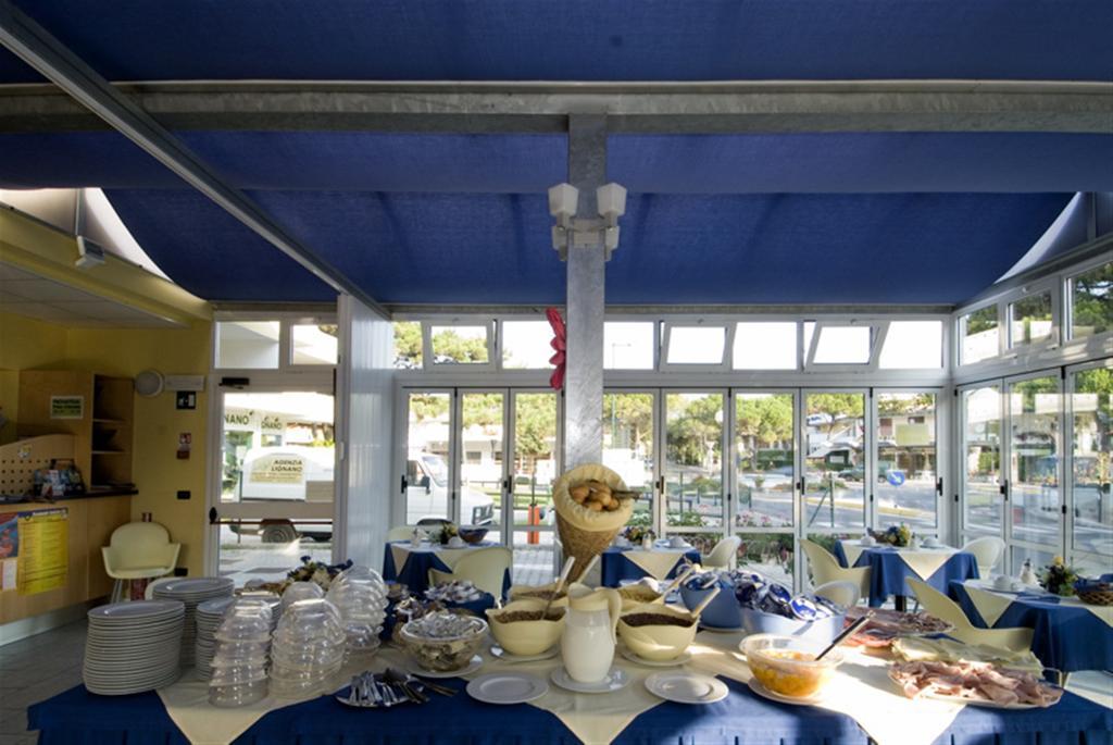 Hotel Minerva Lignano Sabbiadoro Dış mekan fotoğraf